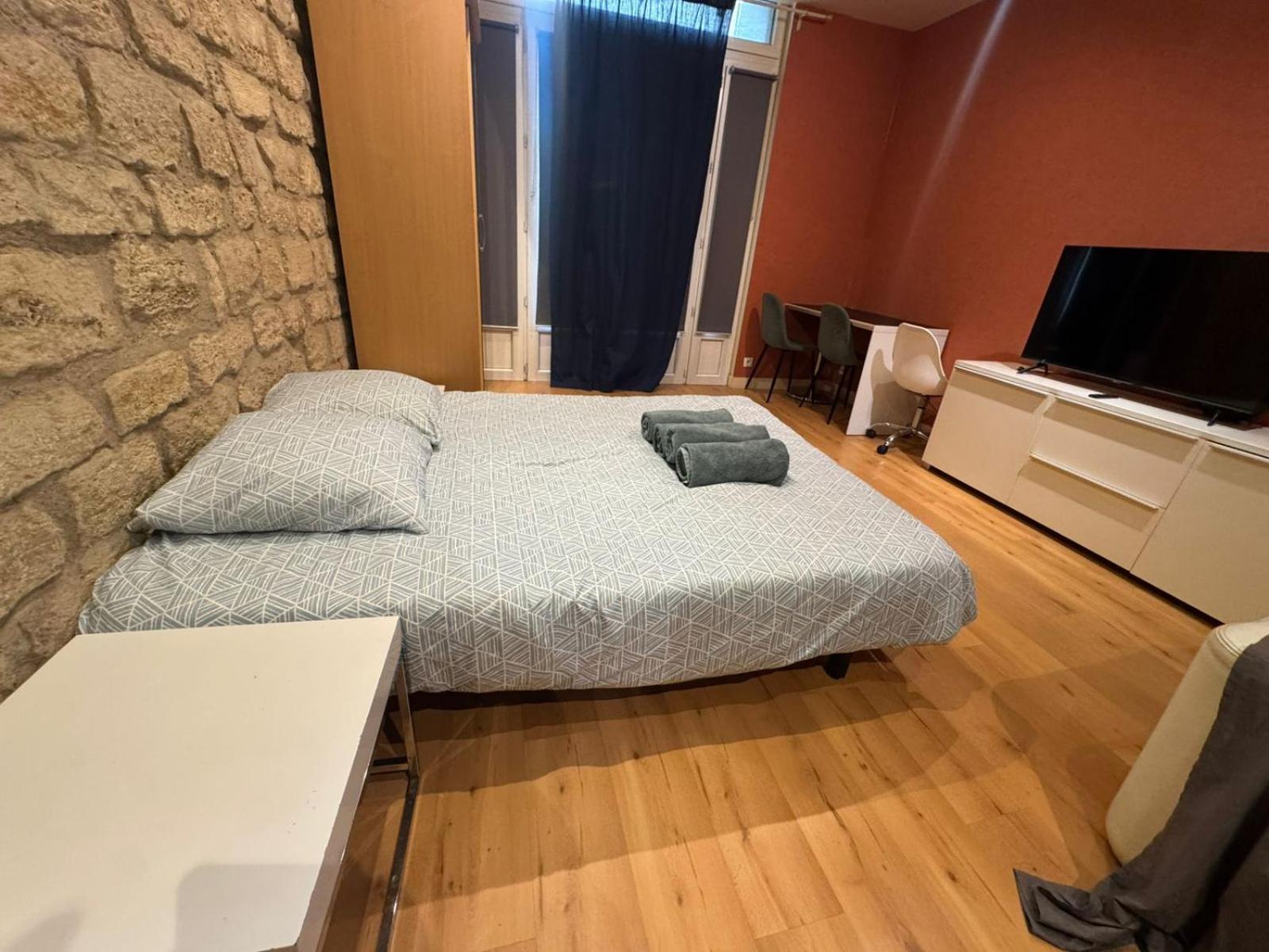 Apartment Grand Champs Elysees *